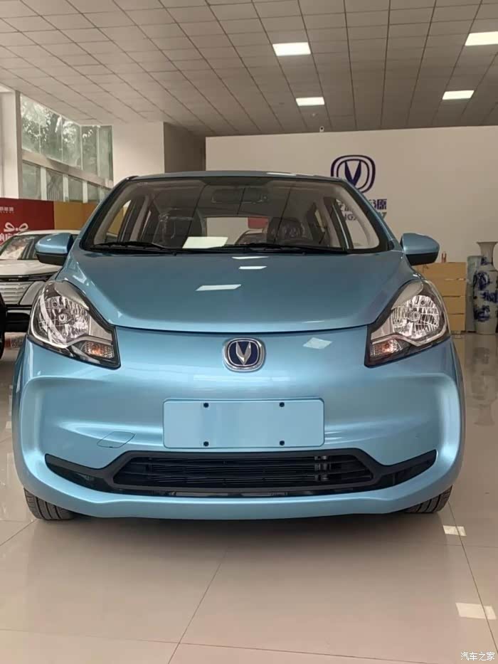 唉40岁了才按揭起一个长安奔奔e-star