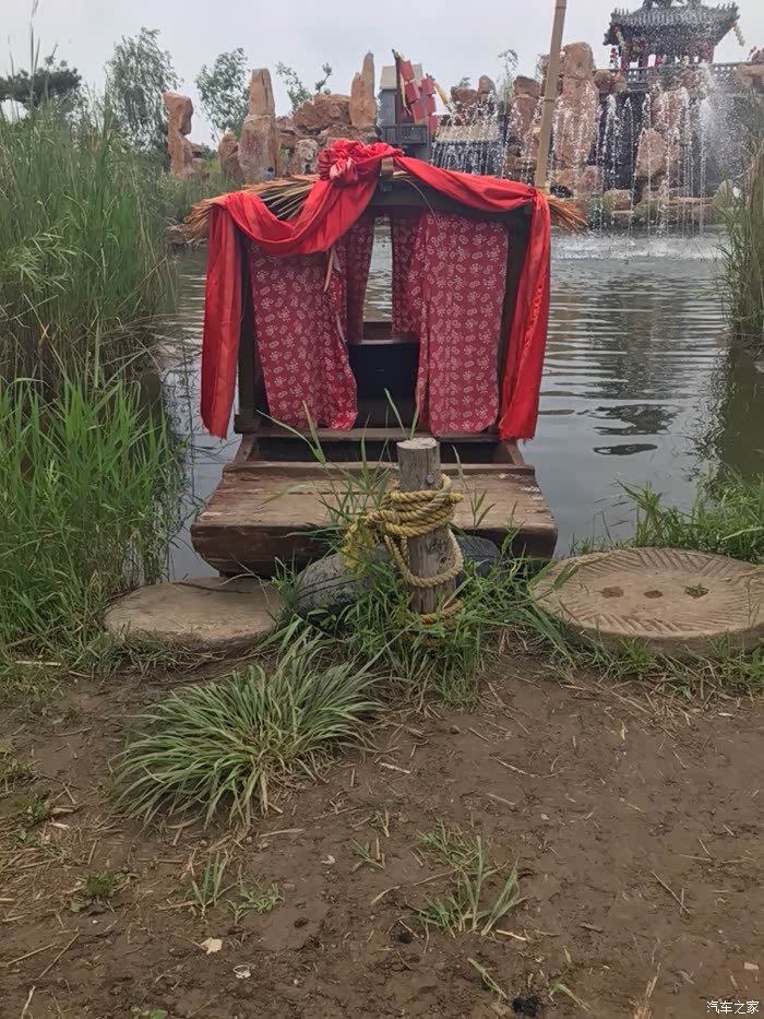 "船来啦"古代接新娘的花船