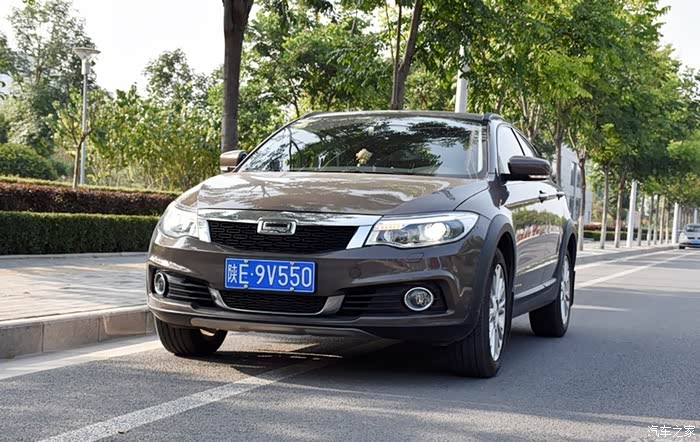 穿越作品试驾观致3都市suv小仙女给哥做模特上