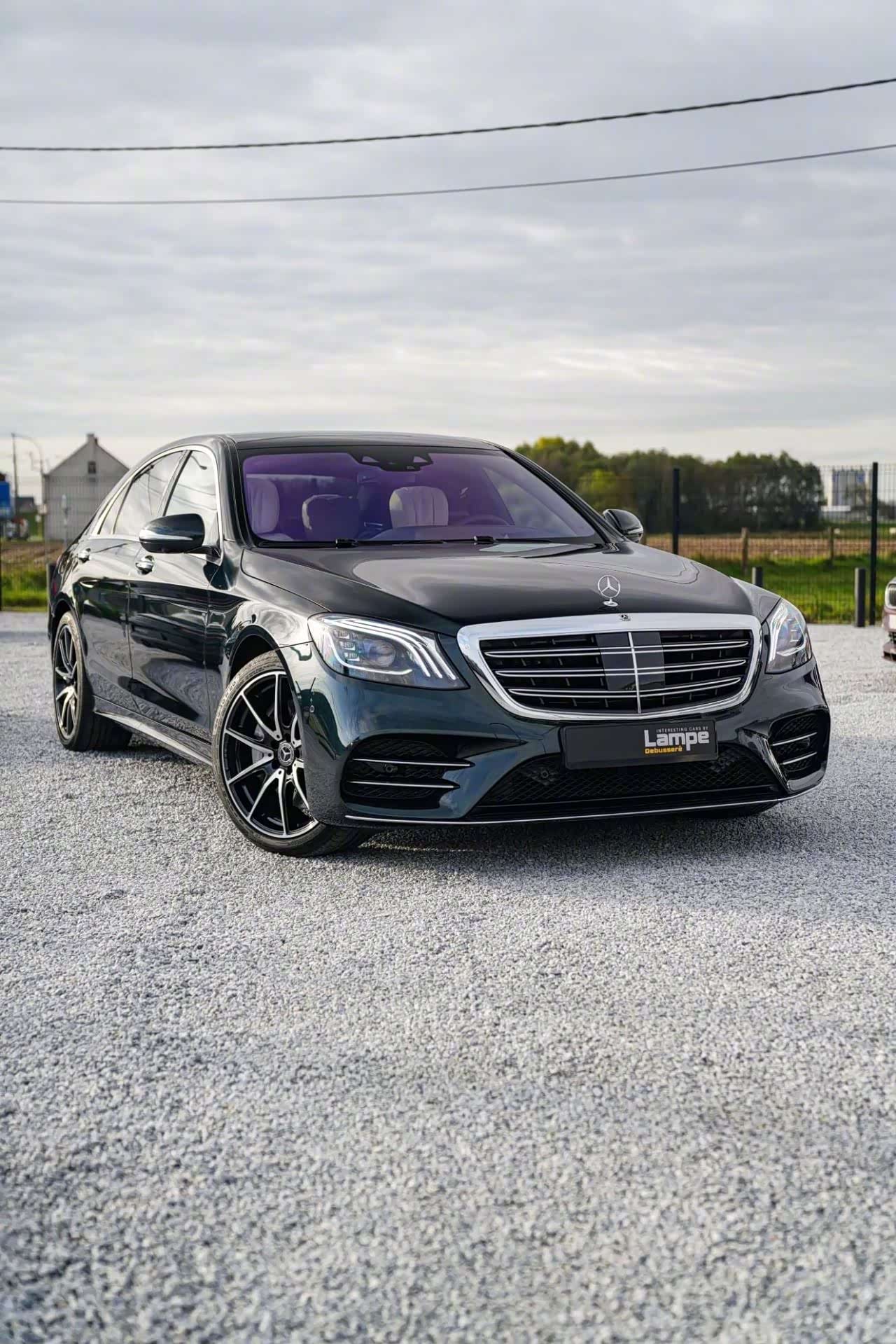 还是老款的奔驰s看着顺眼!