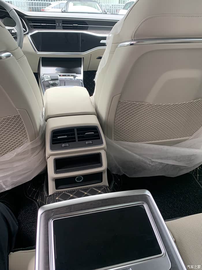 【图】a6l55致雅米白内饰提车_奥迪a6l/a6(进口)论坛_汽车之家论坛