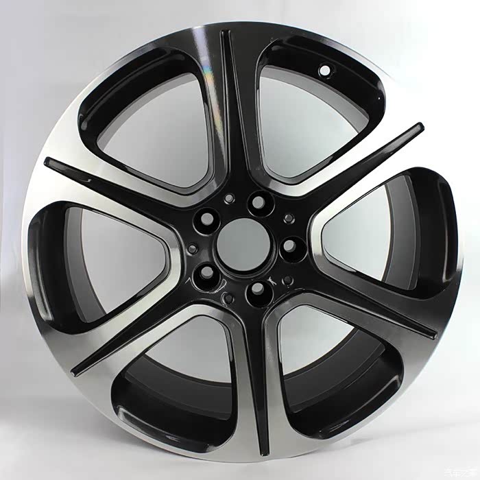 e200l运动大标轮毂18号提车换19寸6幅轮毂