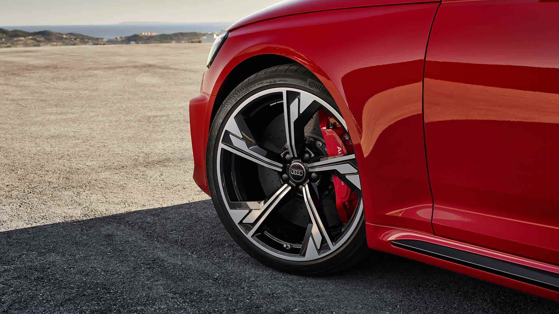 红色最耀眼的奥迪rs4 我的最爱