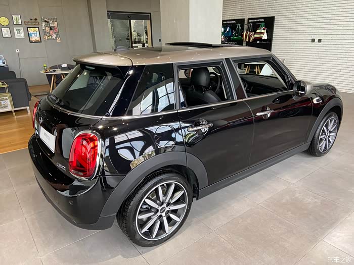 1027 | 回复: 6 mini论坛 暗影版乡下人地板发表于 2021-5-23 00:43