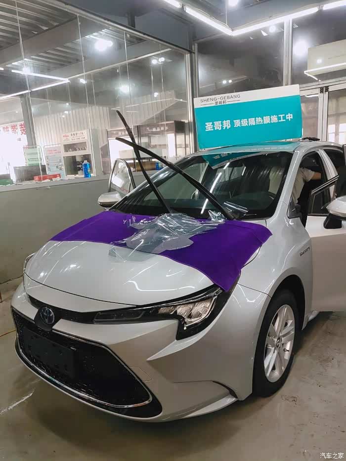 看雷凌贴膜作业如何进行的