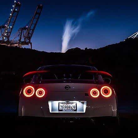 战神gtr一盏尾灯的诱惑