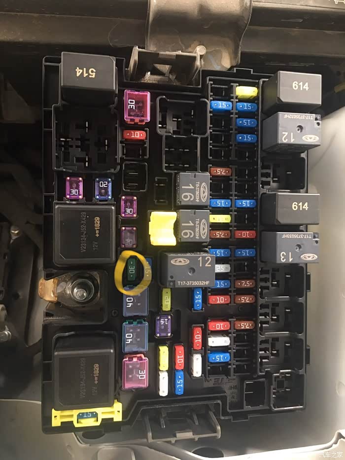 【图】瑞虎8的阅读灯保险丝在哪?_瑞虎8论坛_汽车之家论坛
