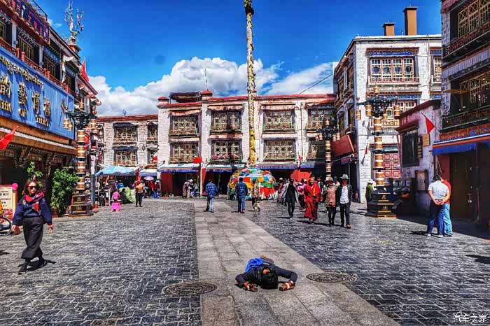 朝圣之路桑烟缭绕八廓街