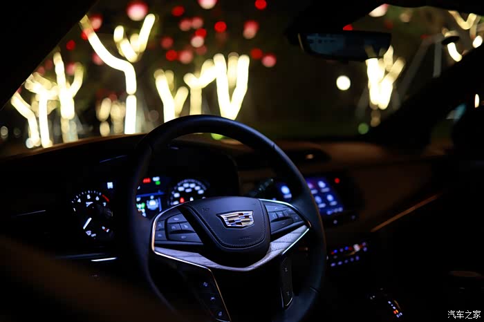 【图】xt5超清夜景大片来袭 小板凳准备好_凯迪拉克xt5论坛_汽车之家