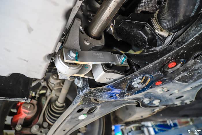 叫兽论车星瑞的底盘好吗我们先来看看这些奇特的地方