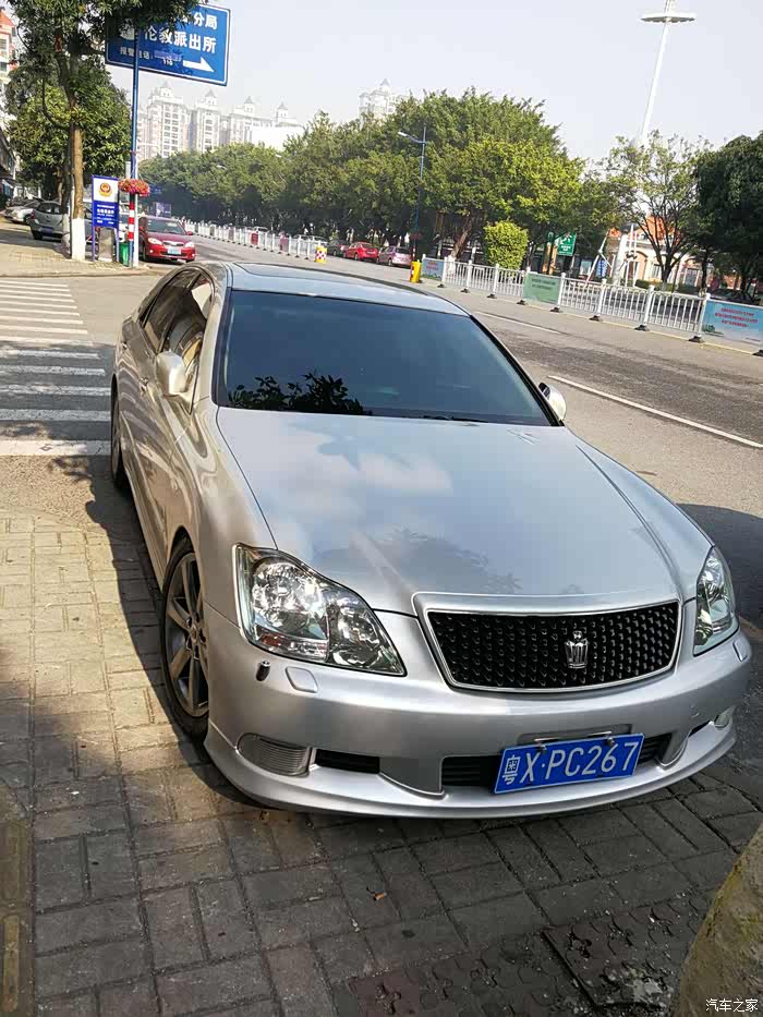 【图】经典的12代沙龙,经典的grs184!_皇冠论坛_汽车之家论坛