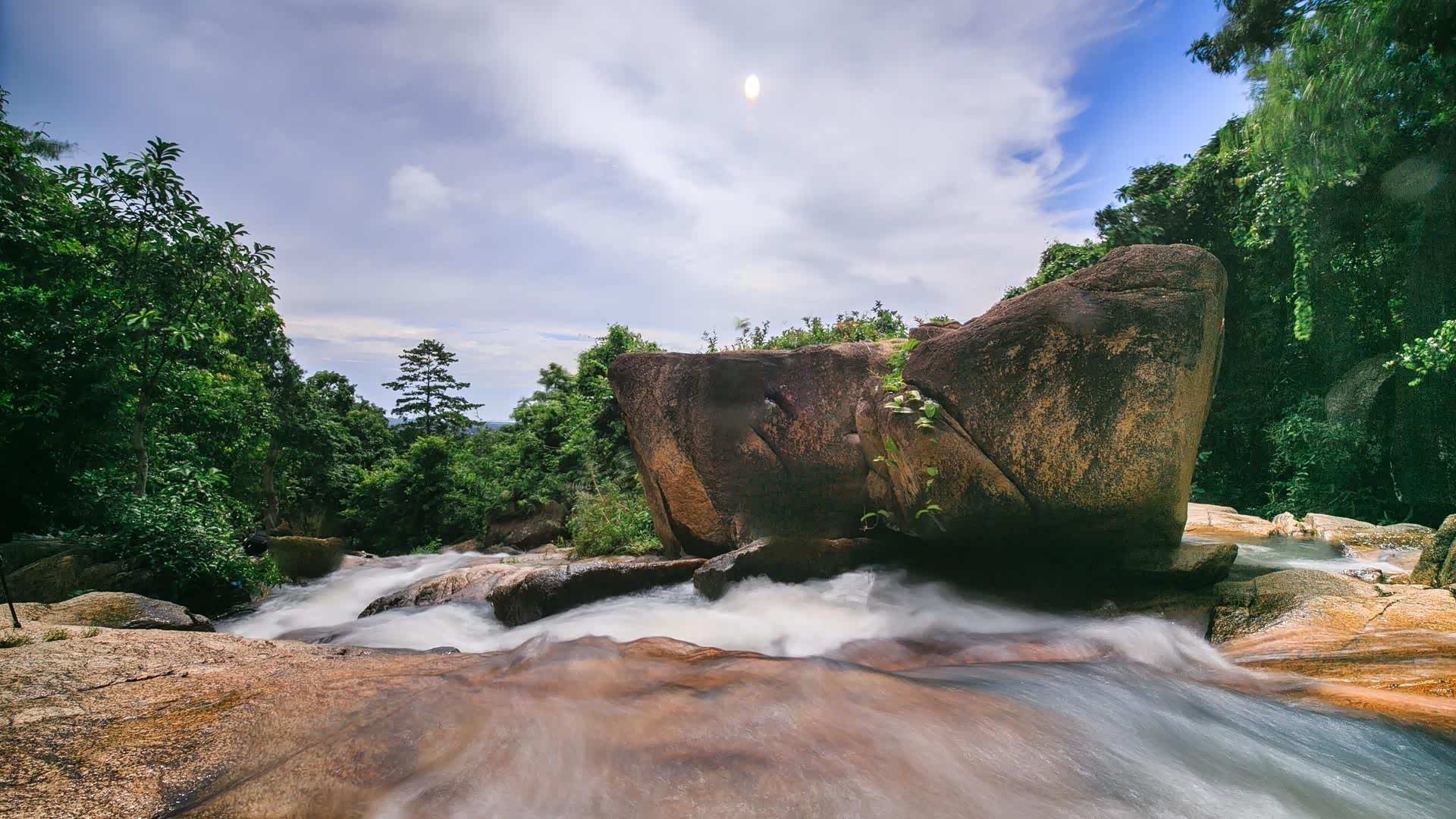 智者爱水仁者爱山只有山水的融合才能交织出世间最美的景色