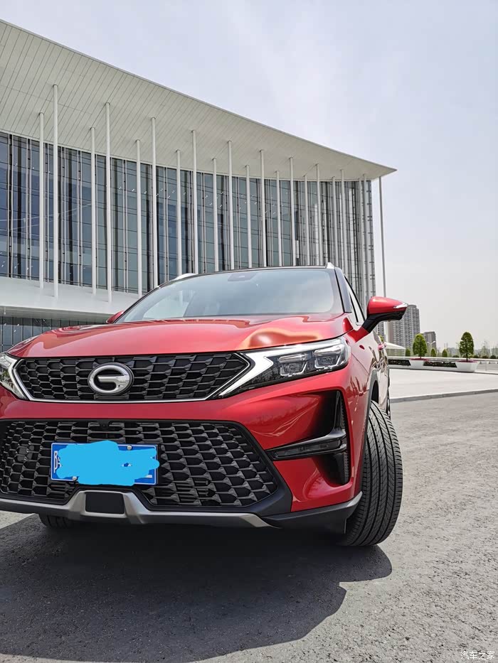 路边的那一抹红试驾传祺gs4溜背运动版