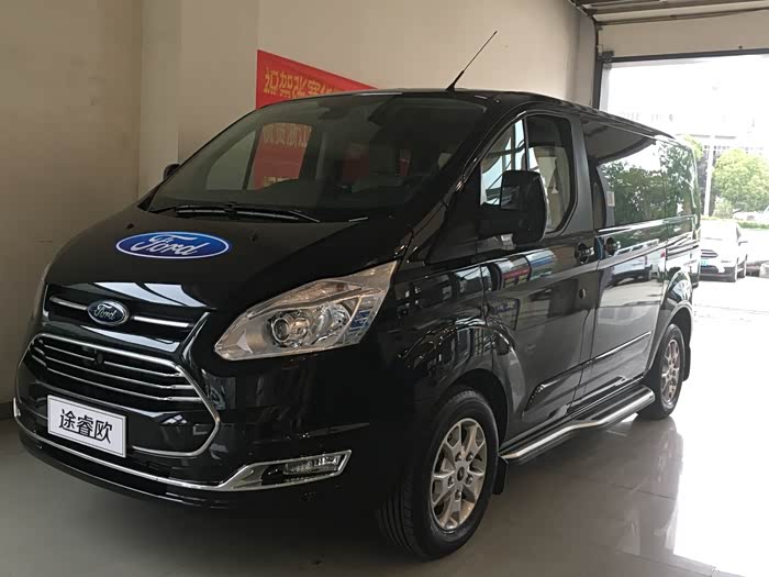 2020版福特途睿欧现车也终于到店了