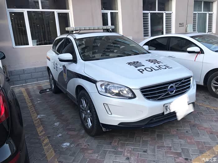 【图】发现一辆xc60警车._沃尔沃xc60论坛_汽车之家论坛