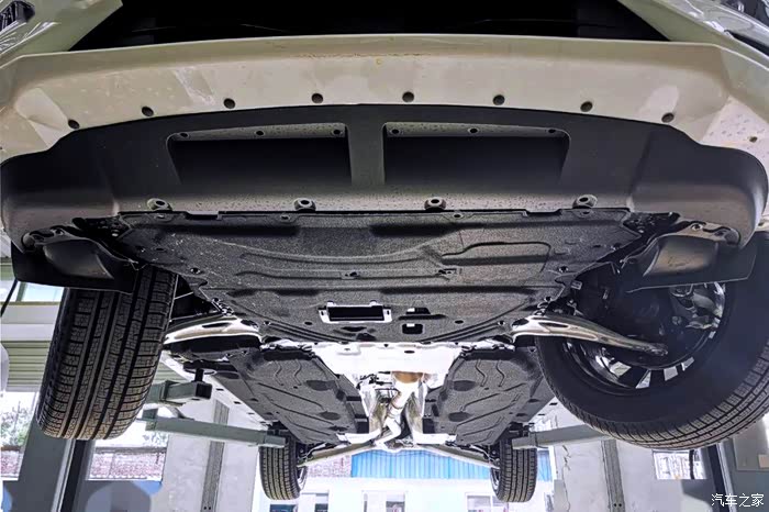 关于锐际的底盘和钢梁比小日本的实在多了