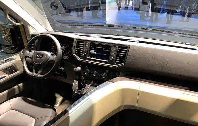 大众moia定位于一款纯电动厢式mpv