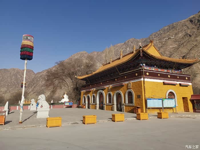 巴仑台黄庙曲径通幽处