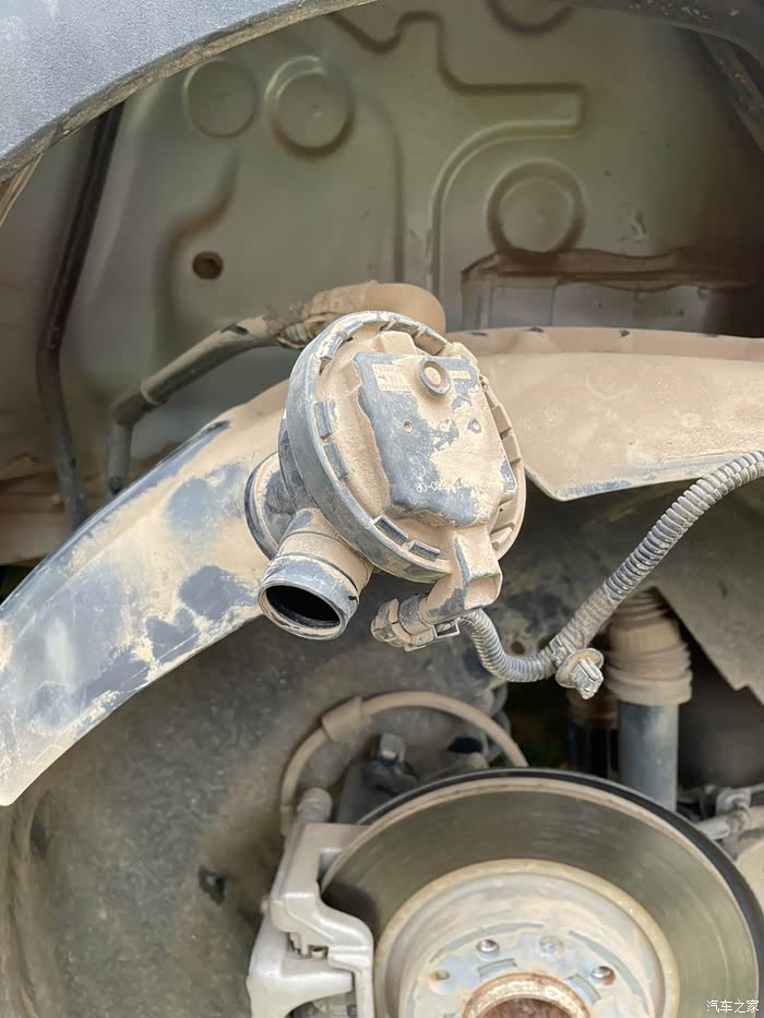 【图】换碳罐!自己换_标致4008论坛_汽车之家论坛