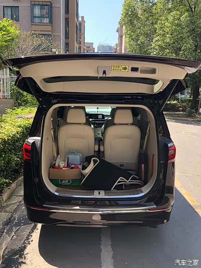 别克gl8艾维亚6座版使用两个月后感受