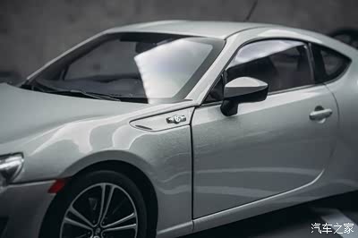 【爱车就来拍】丰田86的兄弟车型 塞恩(scion) fr-s 模型鉴赏