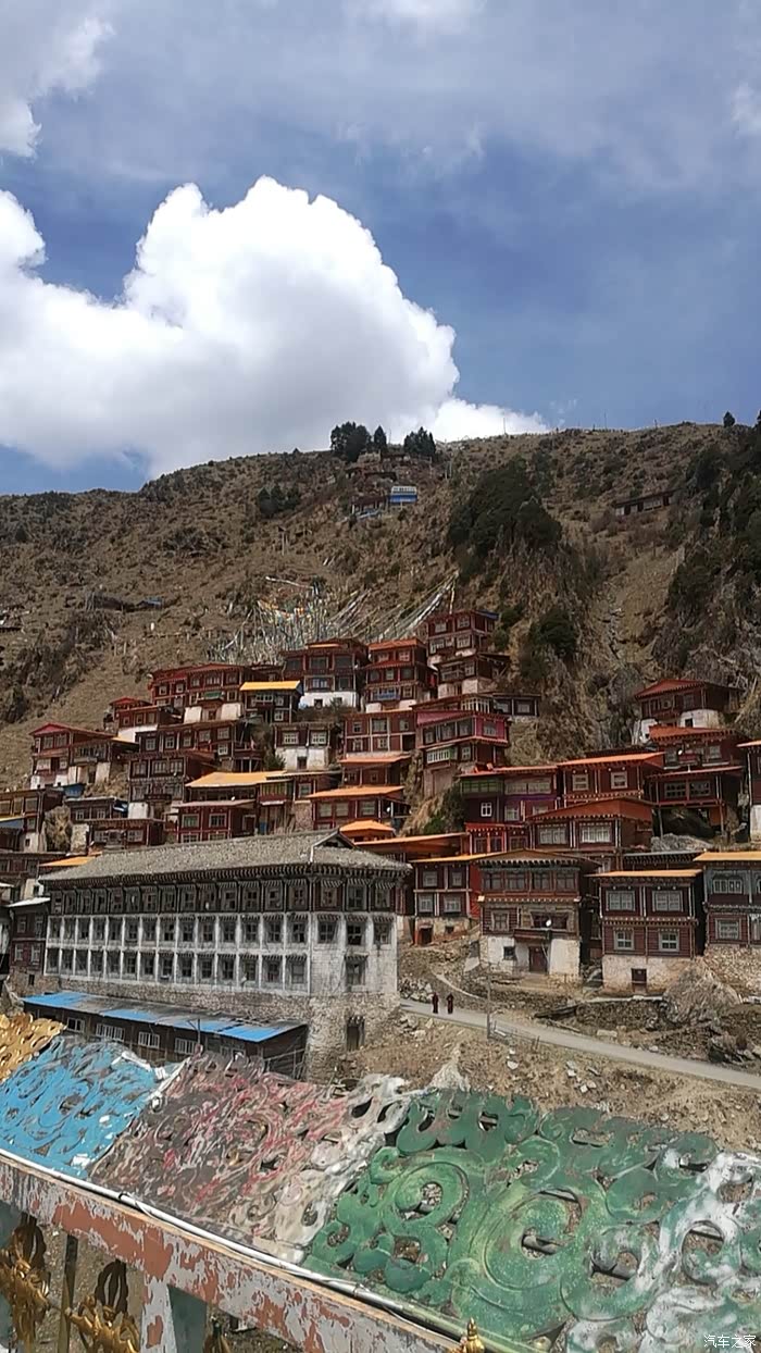 给摩友推荐个好地方白玉县噶陀寺比色达原生态完爆色达
