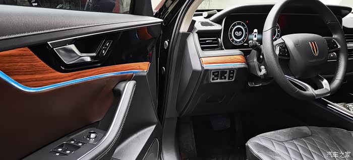 【图】小改下了内饰,有没有好看些?_红旗hs5论坛_汽车之家论坛