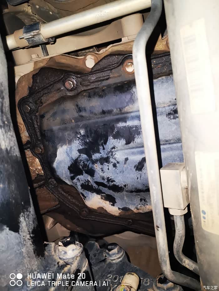 哈弗h9柴油发动机底壳渗油