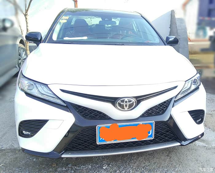 提车作业:喜提2.5s凯美瑞运动骚包红内