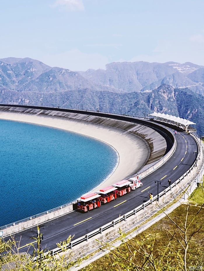 號稱國內秋名山,盤山公路的刺激感,賽車黨一定不能錯過!