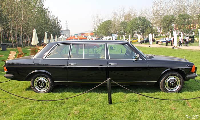 全散件组装完成奔驰w123230elwb加长版车型