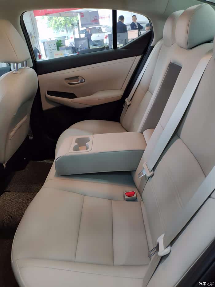 初识日产14代轩逸!