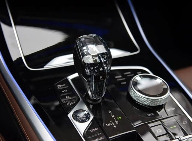 宝马的电子档杆俗称 鸡腿 的档把到底啥来历