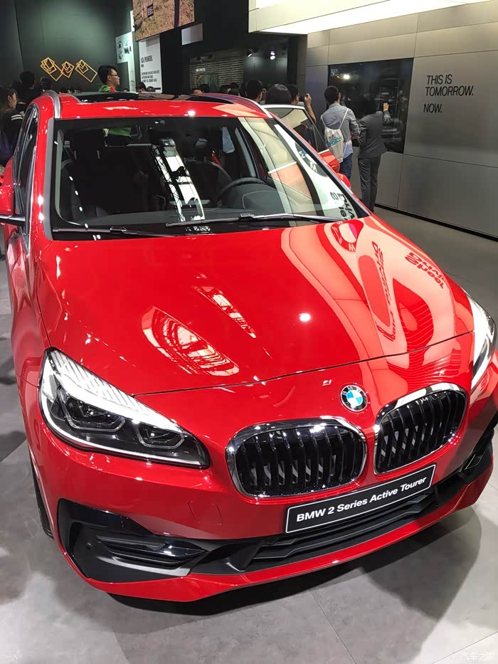 宝马新的2系220