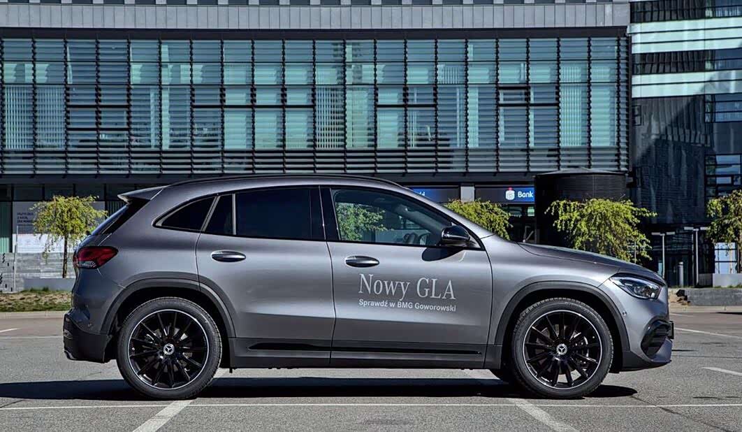 【图】前脸梯形的星空式中网设计很有精致感,_奔驰gla论坛_汽车之家