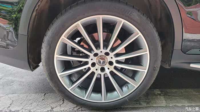 glc260l豪华换20寸原厂轮毂,交个作业~~~_奔驰glc论坛_汽车之家论坛