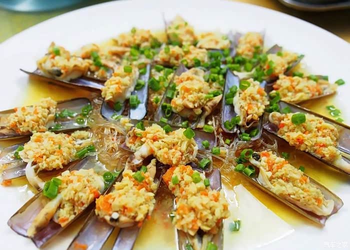 自驾白马井,逛鱼市,吃海鲜.