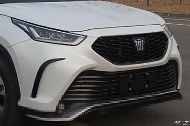 传闻成真!全新丰田汉兰达佩戴皇冠标现身