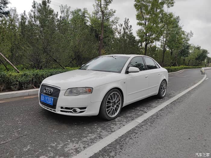 奥迪a4b7手动