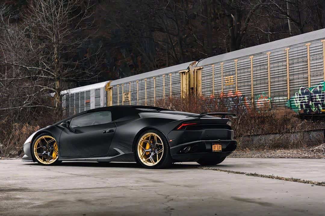 黑武士版超级敞篷小黑牛!