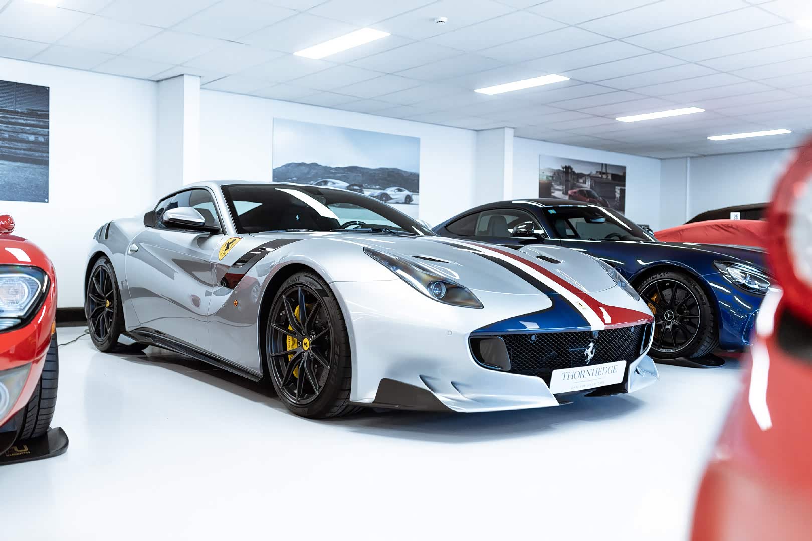 再到涂装的法拉利f12,最激情的样子.