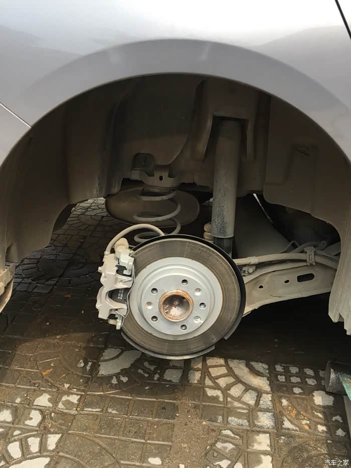 【图】给大家看看车轱辘拆下来以后_标致308论坛_汽车之家论坛