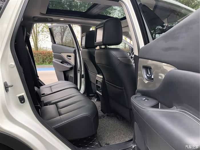 这是一台适合我的车子~楼兰