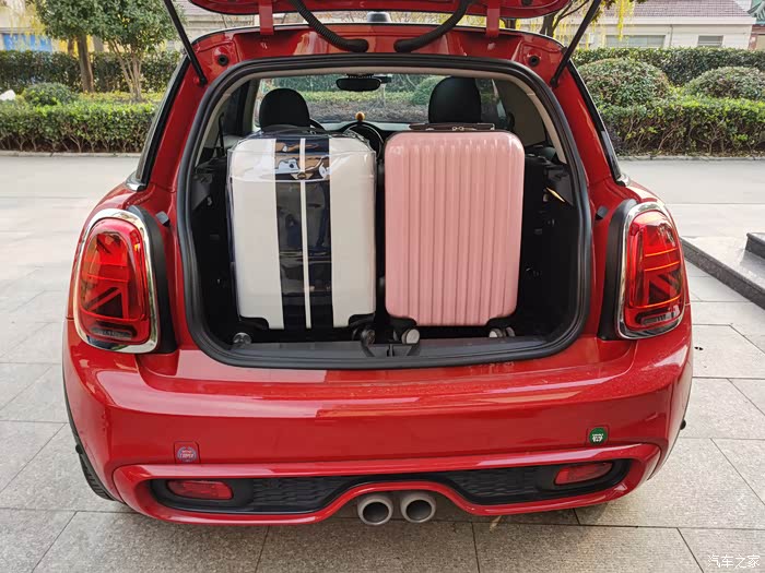 双十一大征集谁说宝马mini后备箱不能装不信你看