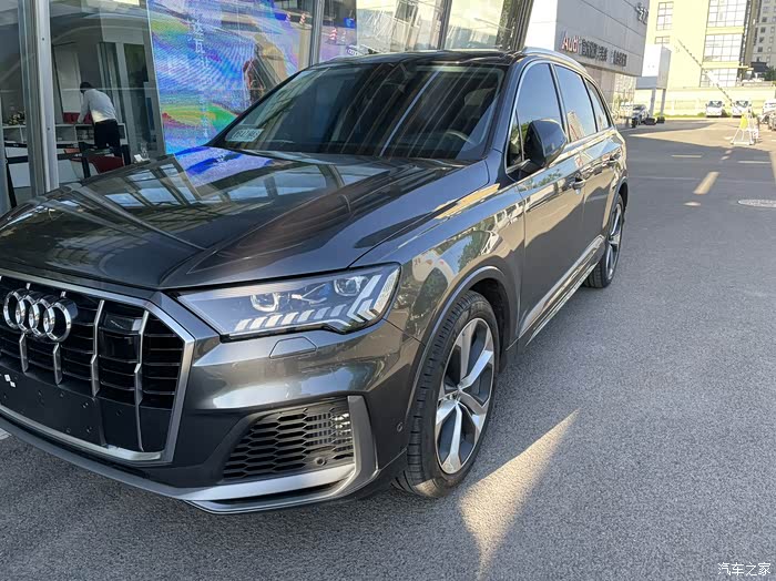 【图】天云灰顶配已提车,第一次交作业_奥迪q7论坛_汽车之家论坛