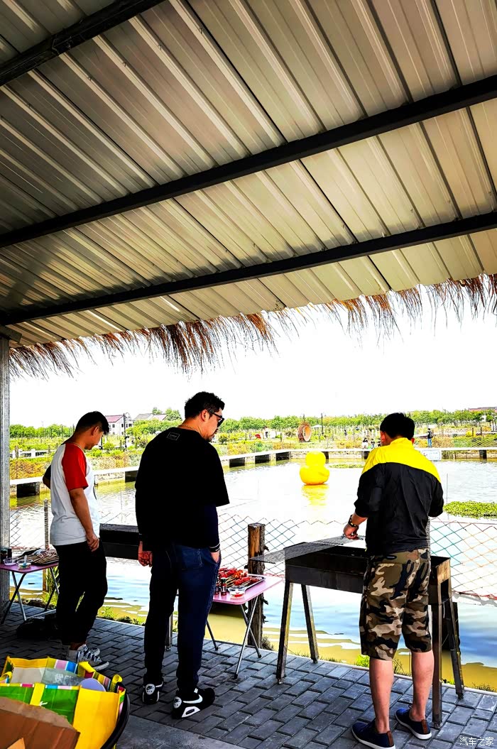 上海新福会迎六一钓龙虾忆童年游青溪享悠闲