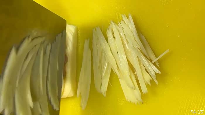 美味下饭的酸辣土豆丝