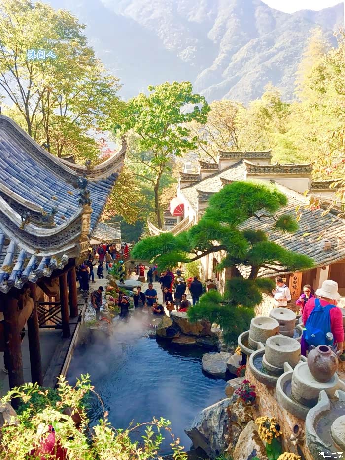 秋天的婺源篁岭一