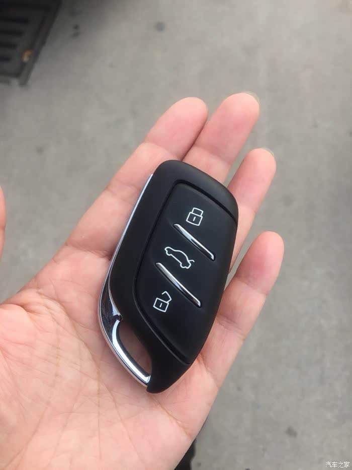 喜提爱车荣威rx3