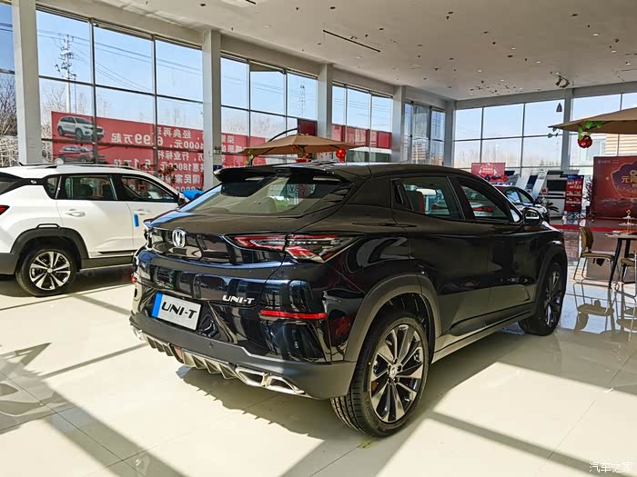 unit魅力黑的颜值担当!迷醉了车主的芳心